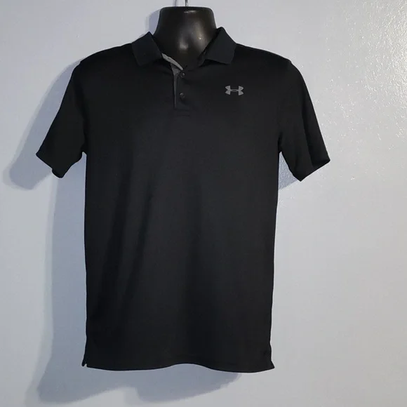 Under Armour youth black and gray XL heat gear shirt